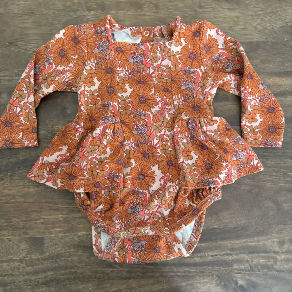 KATE QUINN Long Sleeve Ballerina Daisy Woodrose